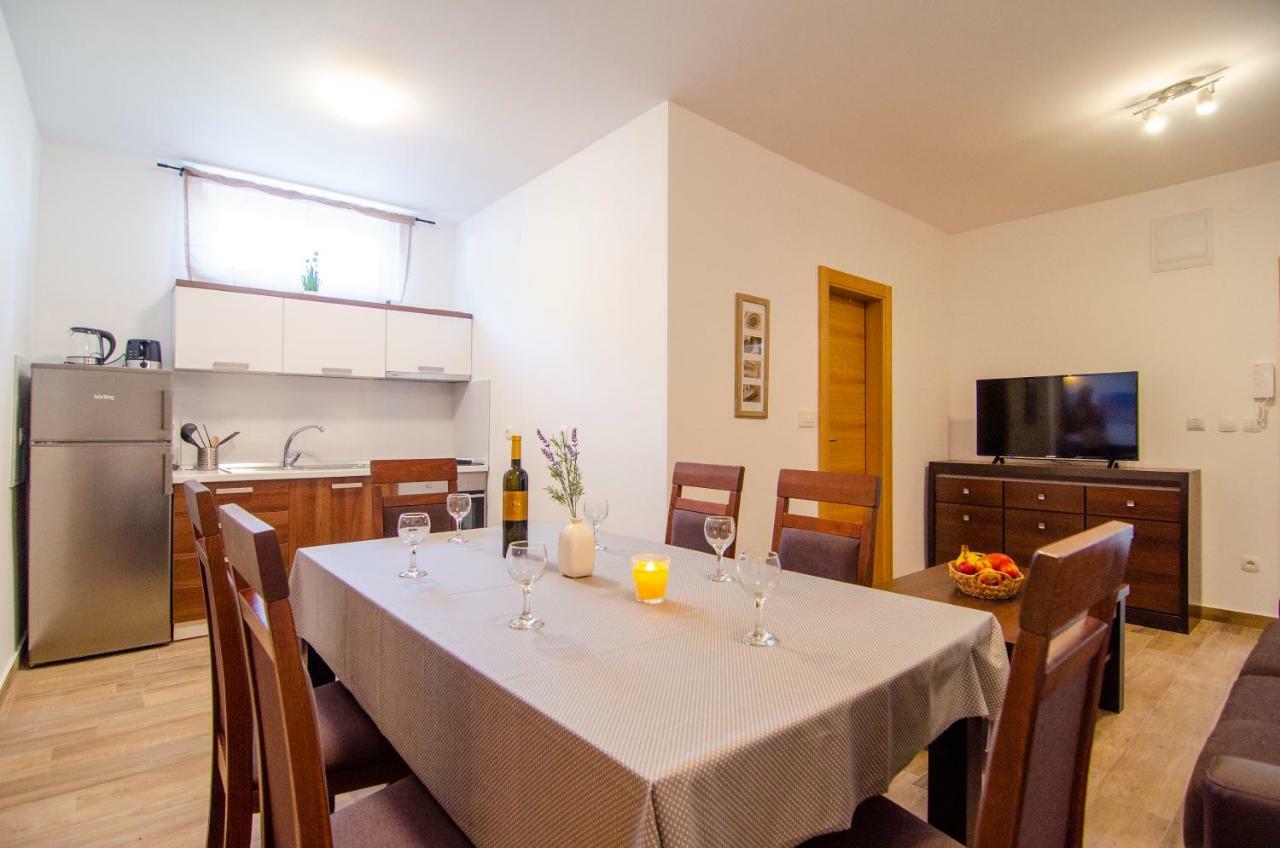 Apartman Sara 4 Bol