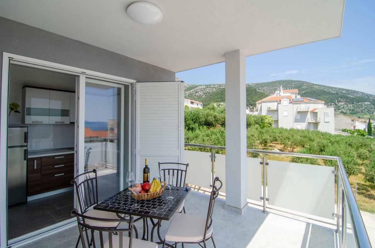 Sara 4 Apartman *