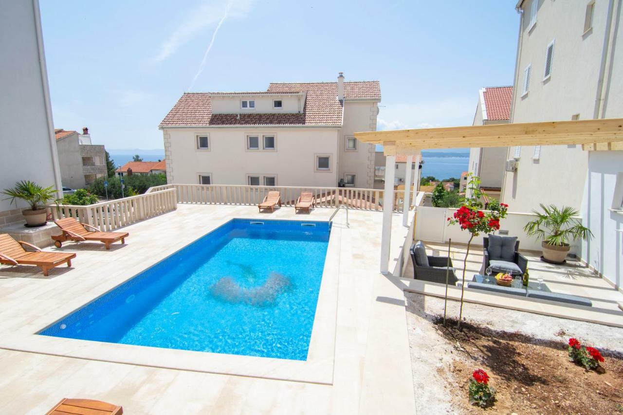 Sara 4 Apartman