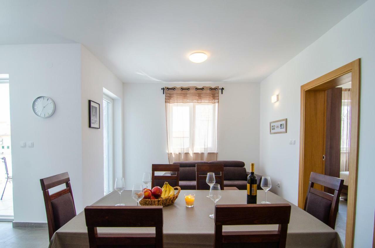 Apartman Sara 4 Bol