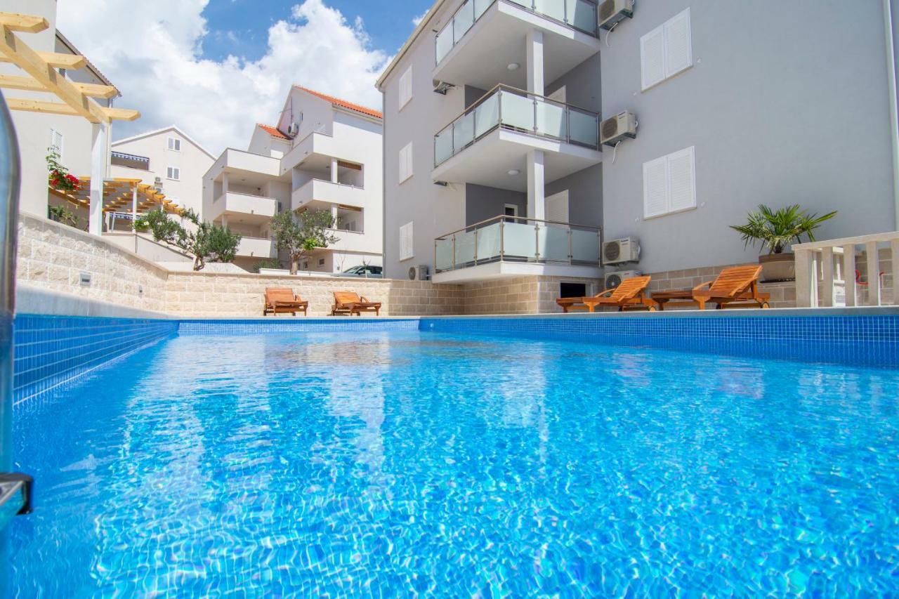 Sara 4 Apartman